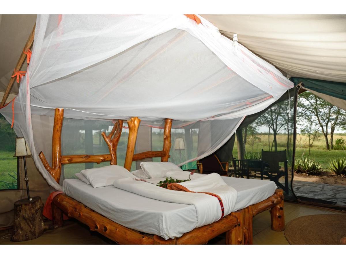 Ikoma Bush Camp Robanda Exterior photo